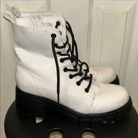 White Combat Boots Size 7.5 - Picture 4 of 8